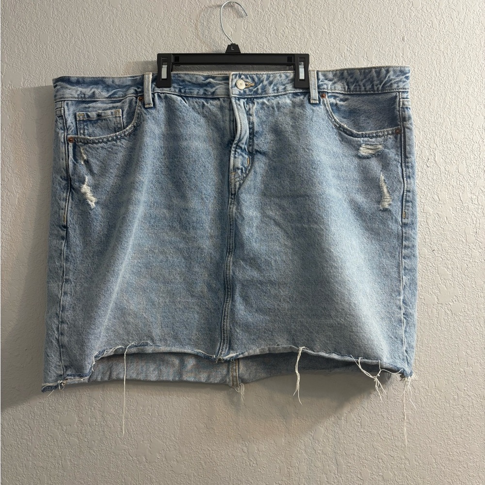 Distressed Light Blue Denim Skirt size 22